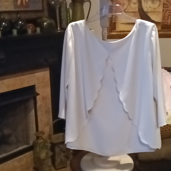 FINAL PRICE TALBOTS ivory 3/4 sleeve blouse w scalloped hem & flap in rear 1X - Picture 9 of 13